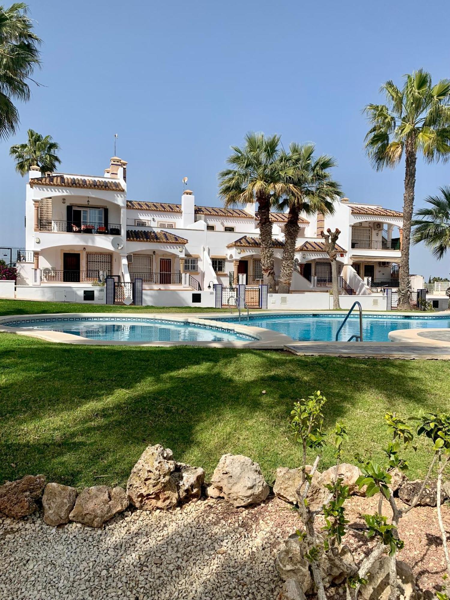 Casa Leone In Het Hart Van Villamartin Екстериор снимка