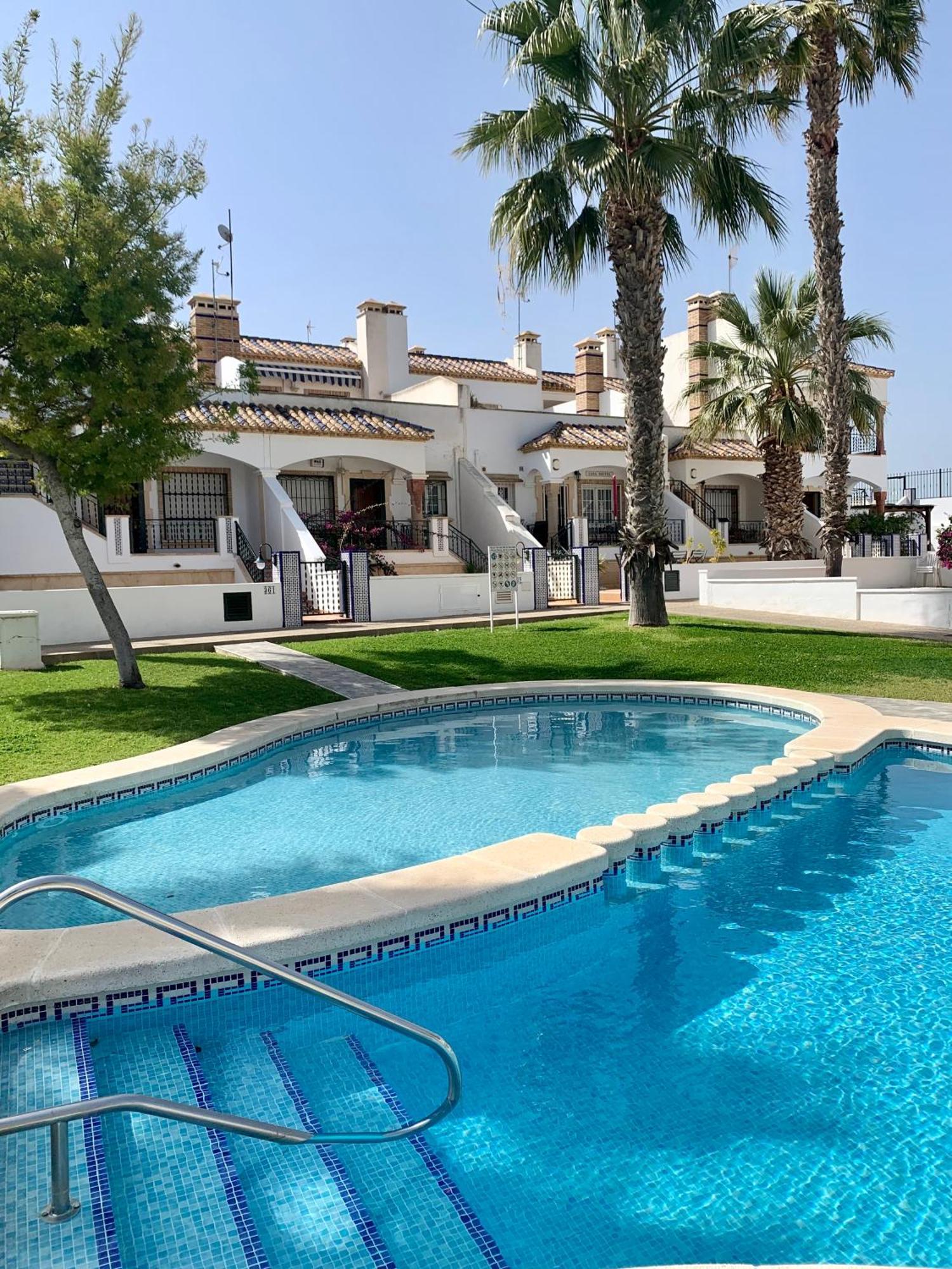 Casa Leone In Het Hart Van Villamartin Екстериор снимка