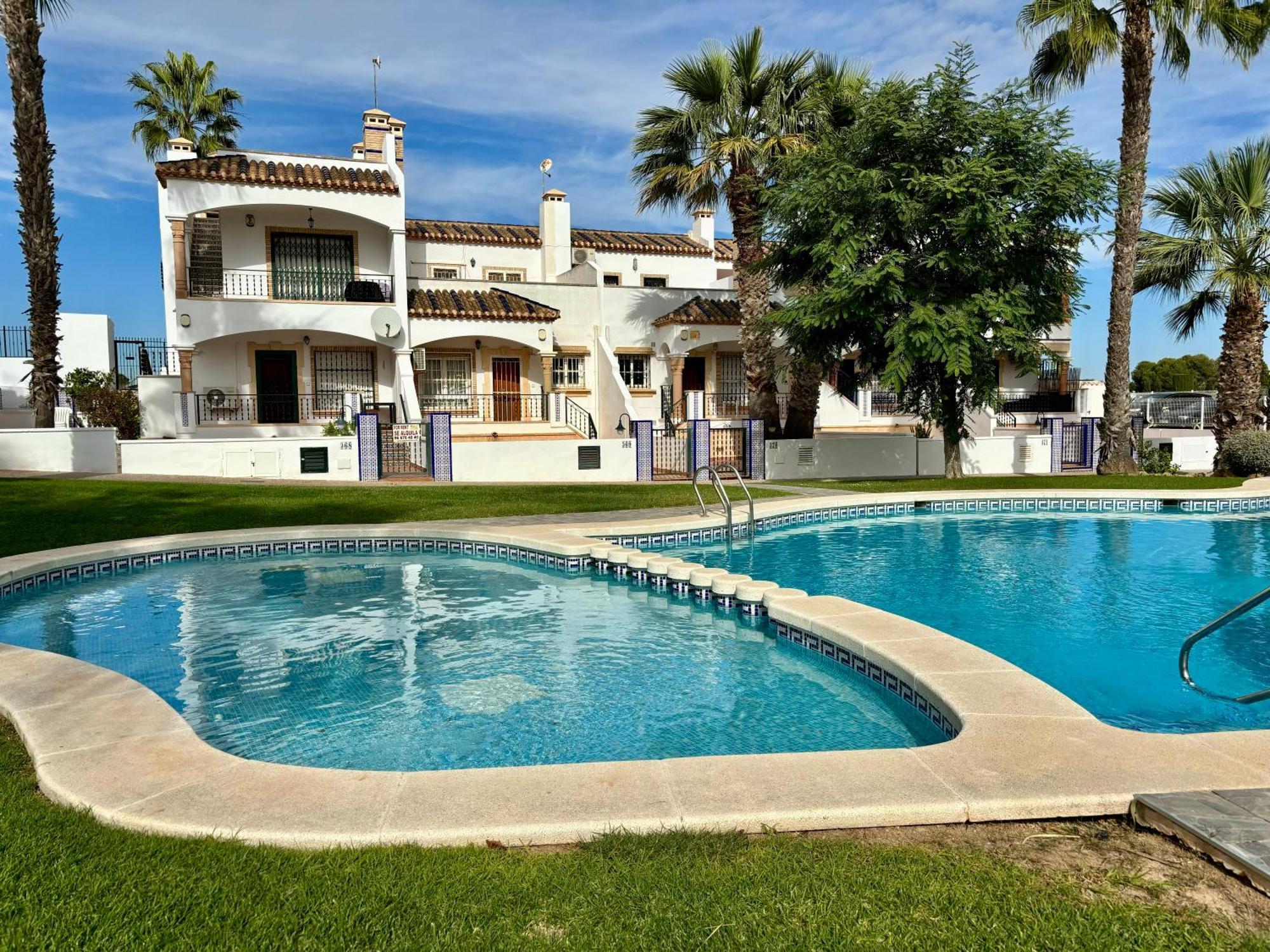 Casa Leone In Het Hart Van Villamartin Екстериор снимка